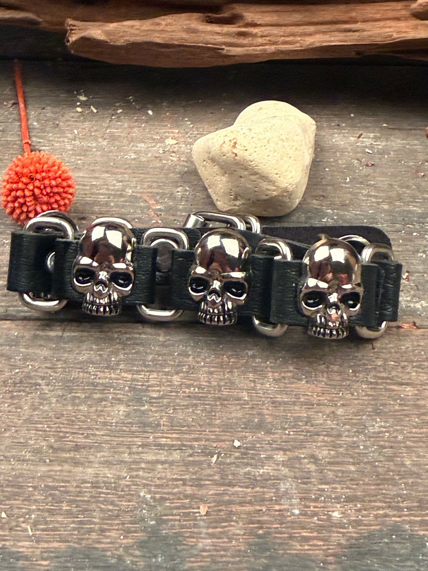 Leather &amp; Flat Skulls
