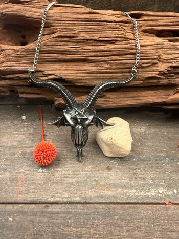 Baphomets røde øye