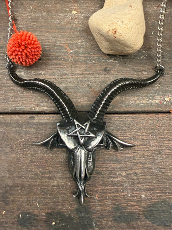 Baphomets røde øye