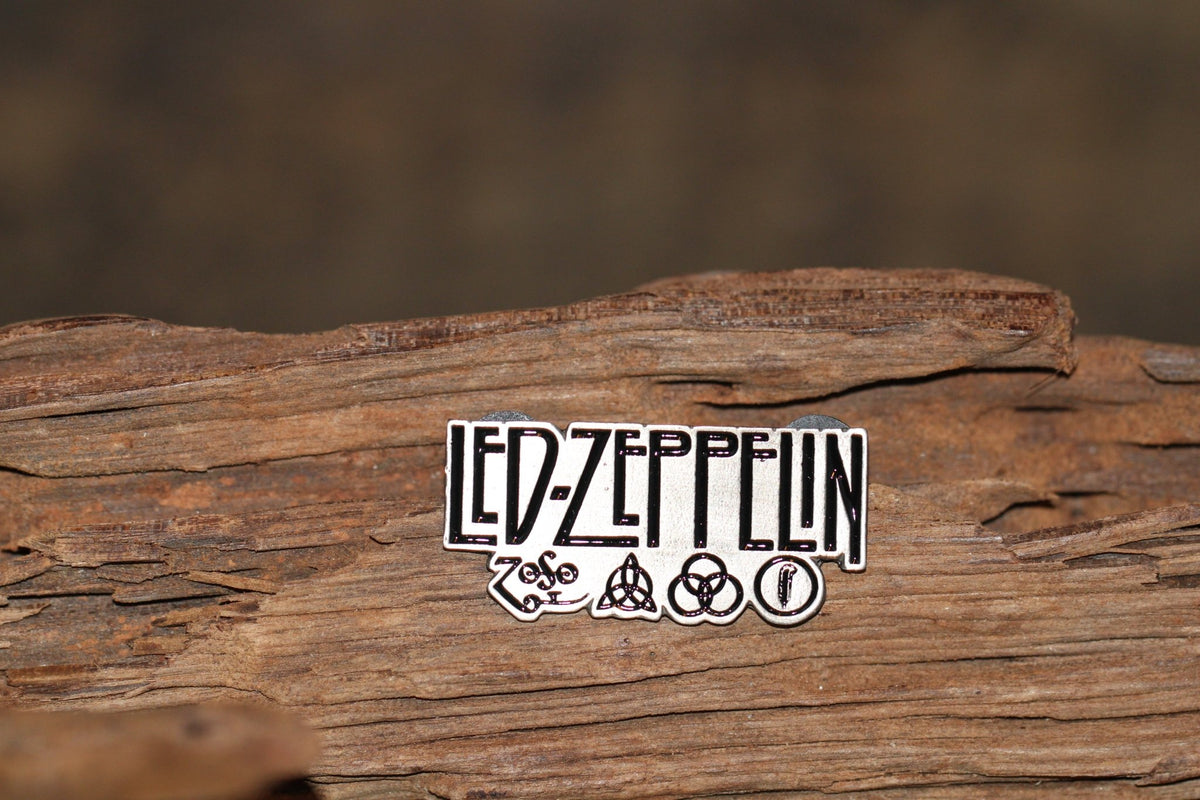 Led Zeppelin – metal pins and badges