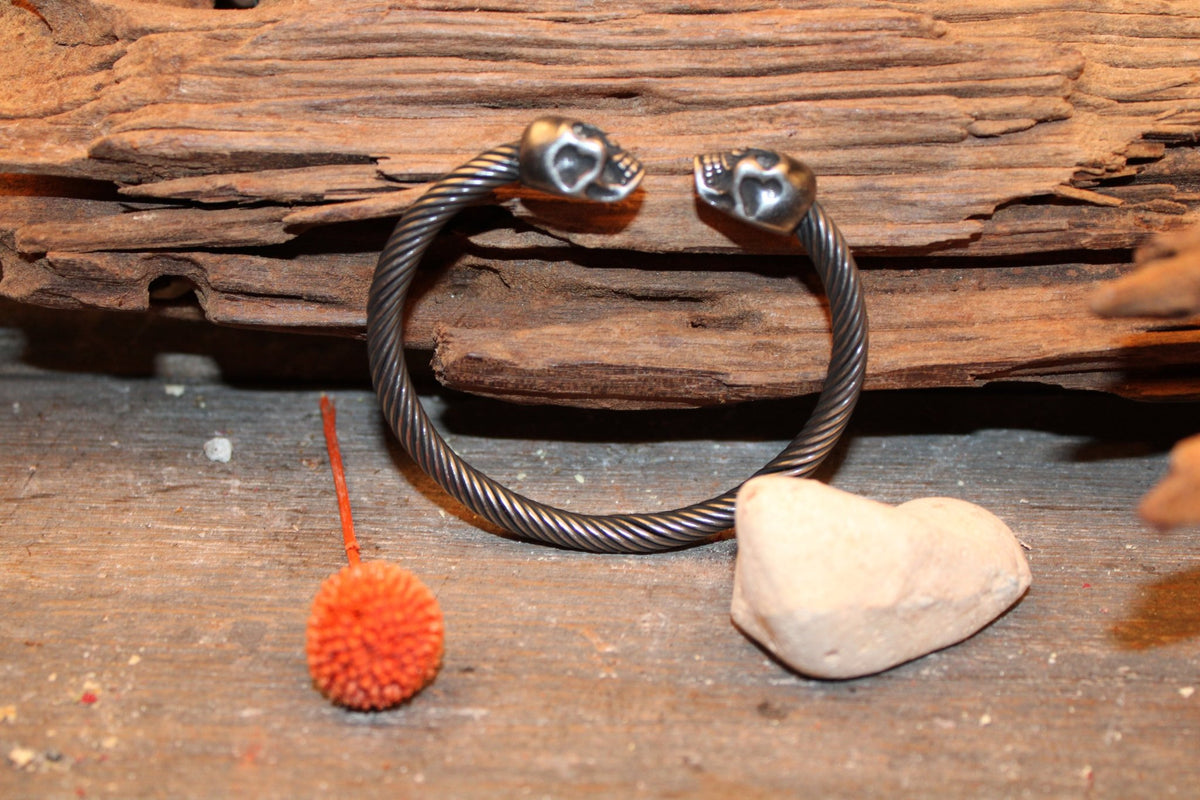 Silver Skull Bangle - Hellgate